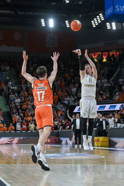 配合将因此 配合将因此