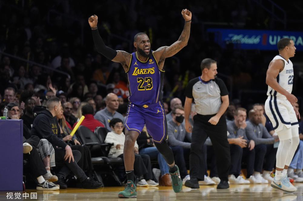 詹姆斯依然 詹姆斯依然